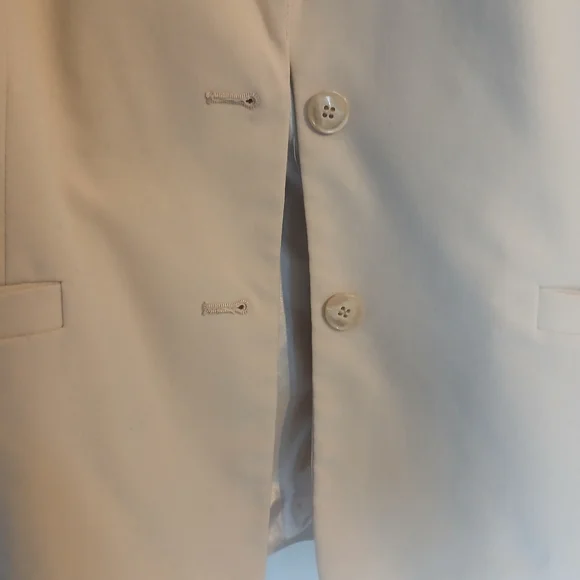 Women's Cream Blazer - Picture 5 of 8